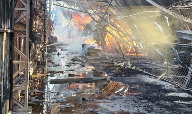 Incêndio de grandes proporções atinge fábrica de móveis em Ubá