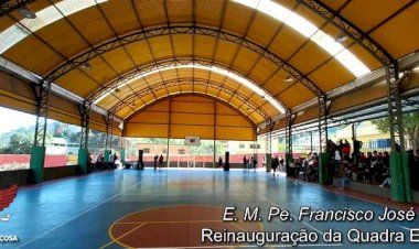Prefeitura inaugura reforma de quadra escolar em Nova Viçosa