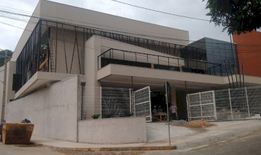 Justiça eleitoral da 282ª Zona Eleitoral diploma eleitos na sede da OAB/Viçosa 