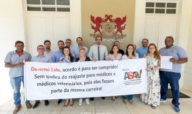 Servidores buscam apoio da UFV para reivindicar reajustes salariais