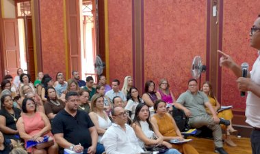 Governo de Minas lança campanha para reintegrar estudantes infrequentes