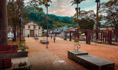 Piranga reinaugura Praça do Rosário