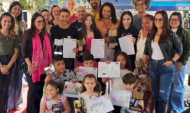 Praça Silviano Brandão foi palco do 5º Feliv