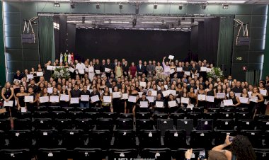 UFV entrega certificados a mais de 160 novos mestres e doutores