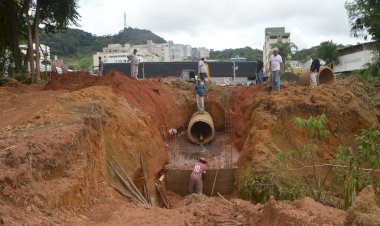 Prefeitura de Viçosa realiza obras nos bairros Santo Antônio, Novo Silvestre e Barrinha