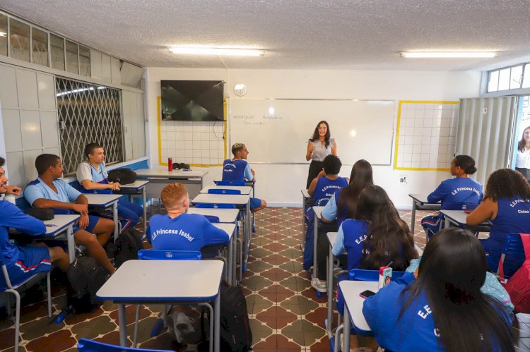 Governo de Minas abre novo curso para o magistério público