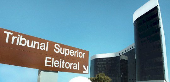 Quem não votou nas últimas três eleições tem até 19 de maio para regularizar situação
