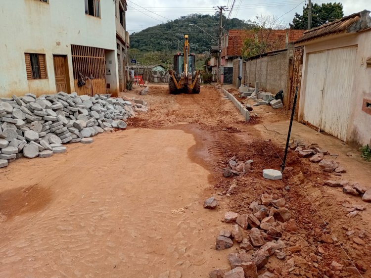 Bairro Cidade Nova de Viçosa recebe calçamento