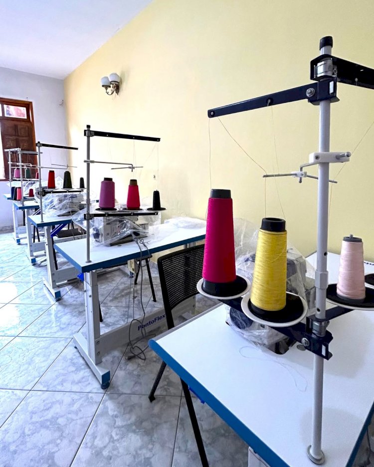 Coimbra inaugura espaço para capacitação gratuita de custura