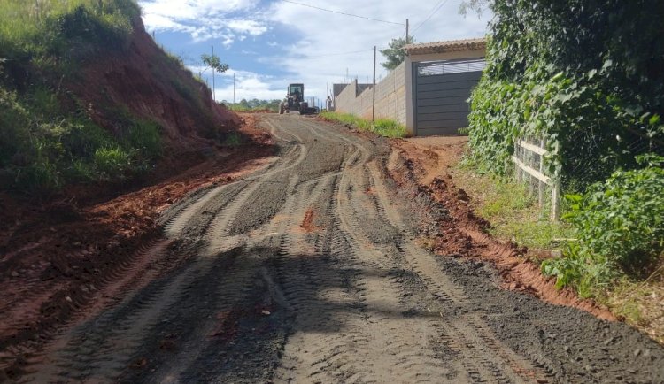 PMV retoma obras em estradas rurais