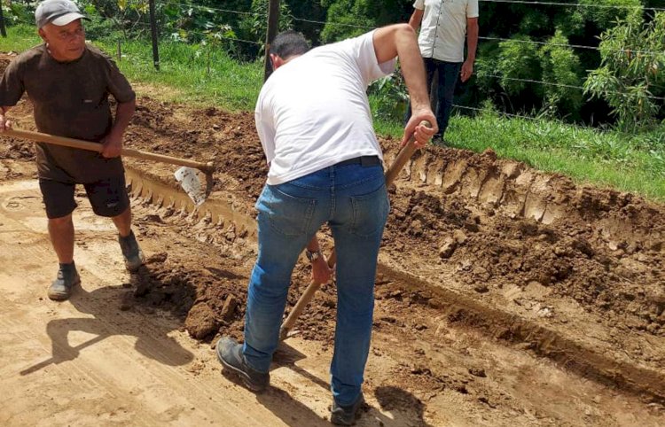 Prefeitura de Viçosa promove desobstrução de bueiros