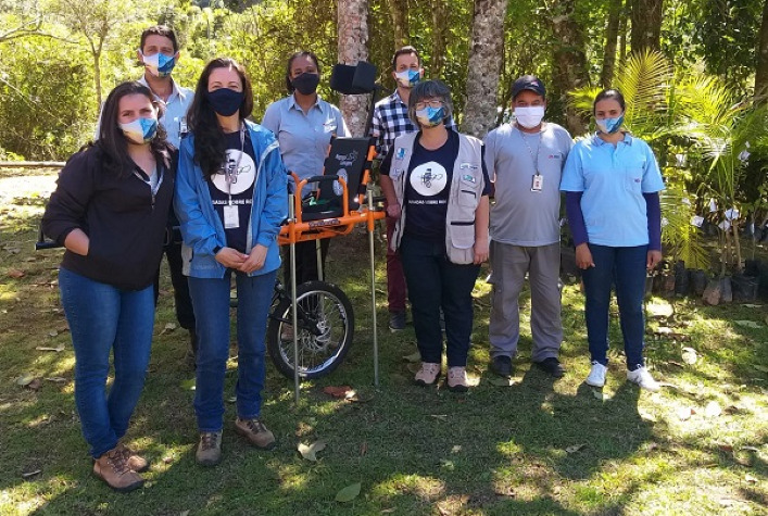 Parque Estadual da Serra do Brigadeiro inaugura cadeira para pessoas com dificuldade de locomoção