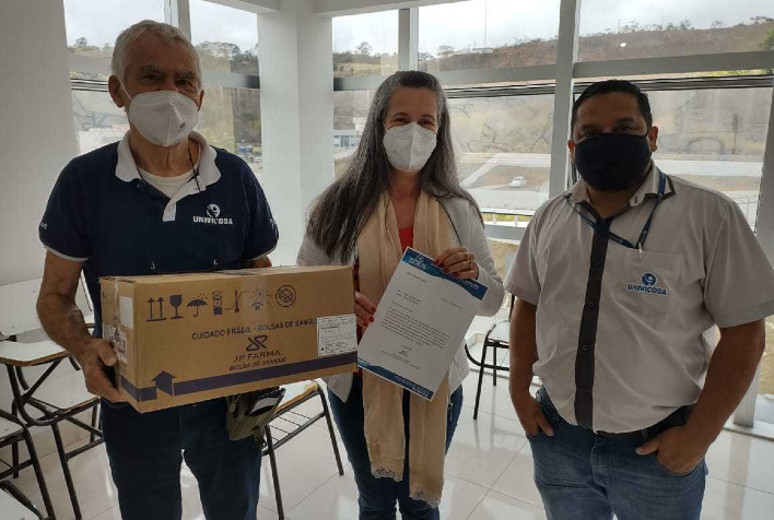 Secretaria de Educação recebe doação de máscaras N95