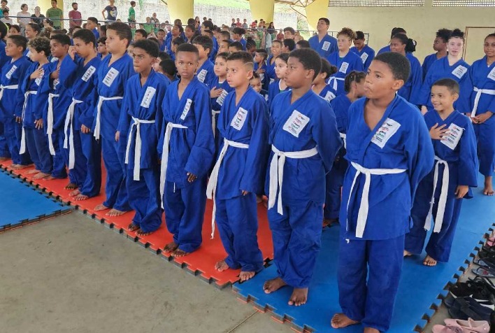 Alunos de duas escolas públicas de Viçosa participam de torneio de judô