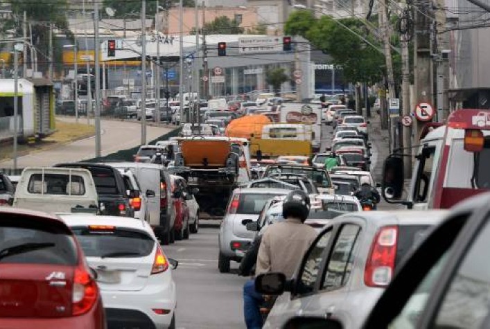 MG: exigência do CRLV para veículos com finais de placas 7, 8, 9 e 0 começa na quarta-feira (1º)