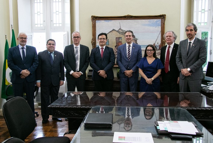 Reitor da UFV participa de reunião da Andifes com ministro da Educação para recomposição orçamentária das universidades federais