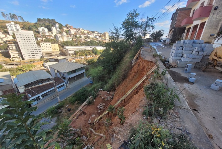 Prefeitura anuncia obra de contenção paliativa na rua Cristóvão Colombo