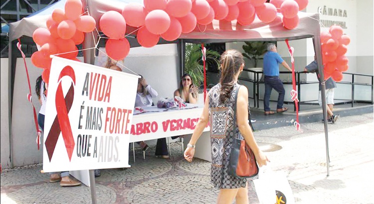 Dezembro Vermelho: Saúde Municipal faz prevenção de DST´s