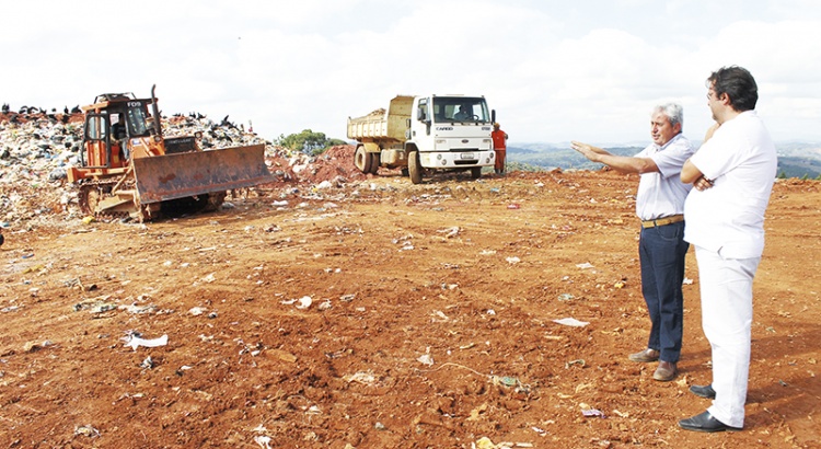 Prefeitura e Saae intensificam limpeza do Aterro Sanitário