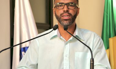 Tistu toma posse na Câmara de Viçosa