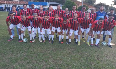 Vão começar as quartas de final do Quarentão de Teixeiras