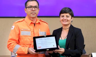 Câmara homenageia 3º Pelotão do Corpo de Bombeiros de Viçosa por serviços prestados à população
