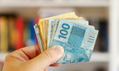 Novo salário mínimo de R$ 1.621 começa a ser pago nesta segunda-feira, 2