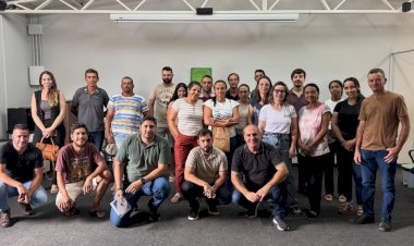 Prefeitura de Ervália discute criação de feira livre com agricultores