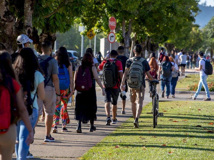 Estudantes têm até hoje para pagar a taxa de inscrição do Pases UFV