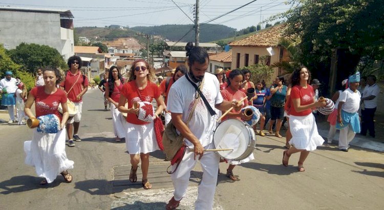 Paula Cândido celebra Festas do Rosário