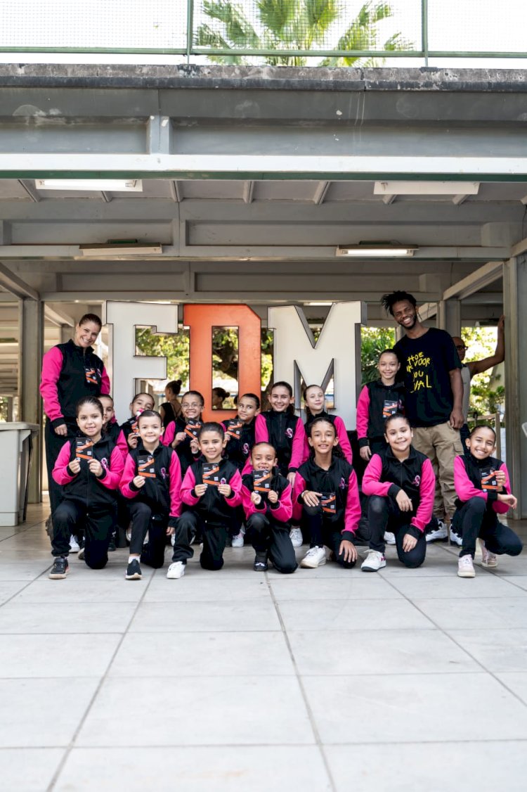 Bailarinas de Canaã e São Miguel são premiadas em Ubá