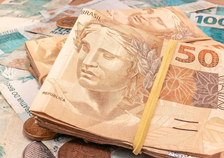 Receita paga nesta quarta-feira lote da malha fina do IR