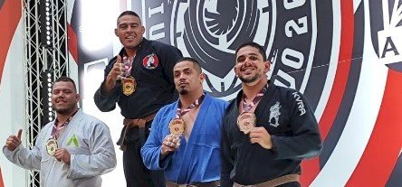 Viçosense brilha no Mundial de Jiu-Jitsu CBJJE no Ibirapuera