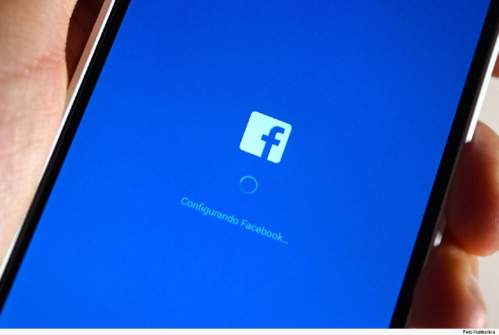Justiça obriga Facebook a reativar perfil