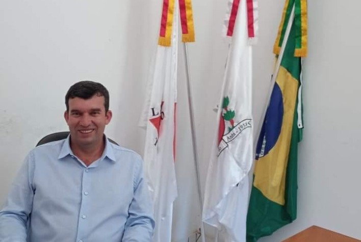 São Miguel do Anta empossa Juninho Sivirino (MDB) no comando da Prefeitura