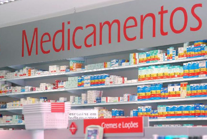 Senado aprova suspensão no aumento de preço de medicamentos em 2021