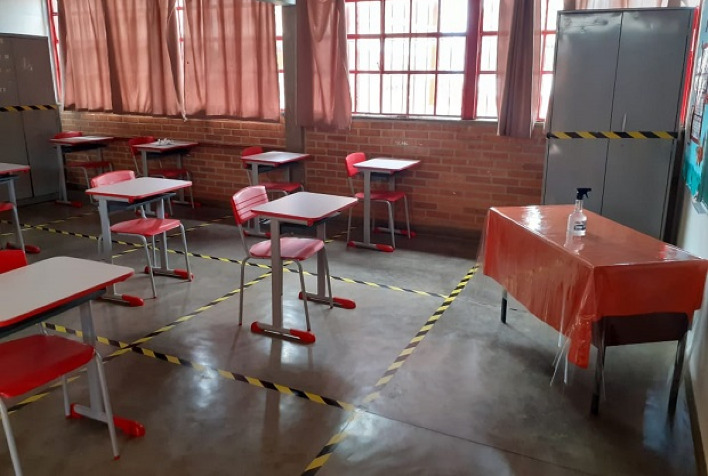 Ensino híbrido para escolas estaduais começa na próxima semana em Minas Gerais