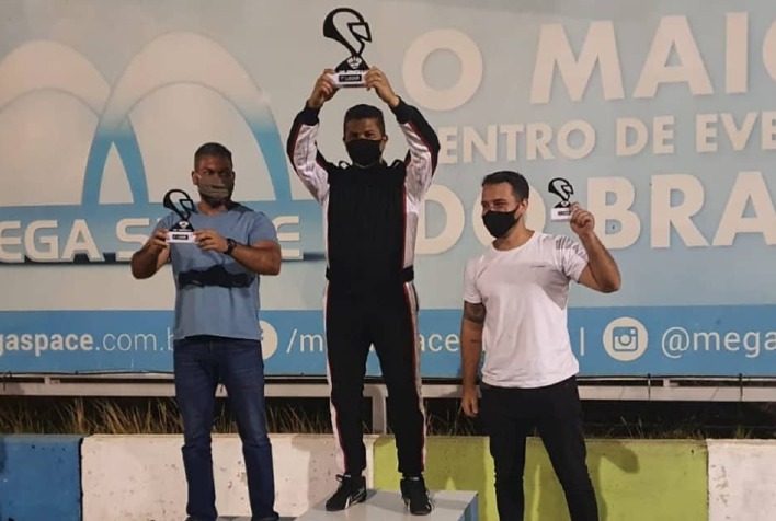 Piloto viçosense vence competição de Sprint Race