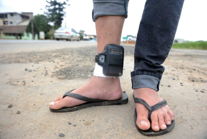 Presídio de Viçosa vai adotar sistema de tornozeleira eletrônica