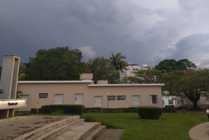 Inmet emite alerta vermelho de grande perigo para acumulado de chuva em Viçosa e região