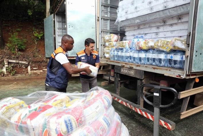 Ajuda humanitária é enviada à cidades da Zona da Mata prejudicadas pelas chuvas