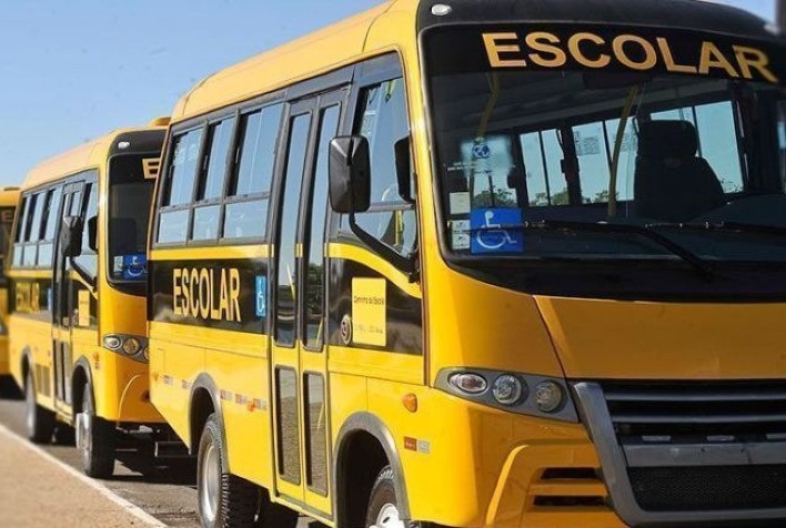 Prefeitura de Teixeiras convoca estudantes para renovação e inscrição em transporte para Viçosa