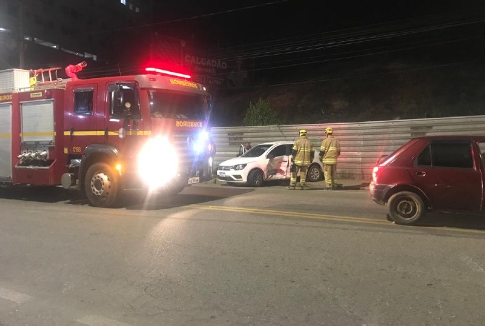 Acidente na Castelo Branco deixa uma pessoa ferida em Viçosa