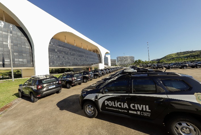 Polícia Civil de Viçosa, Muriaé e Ubá recebem novas viaturas