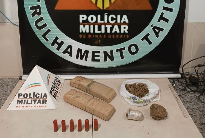 Polícia apreende maconha e munições na Grota dos Camilos