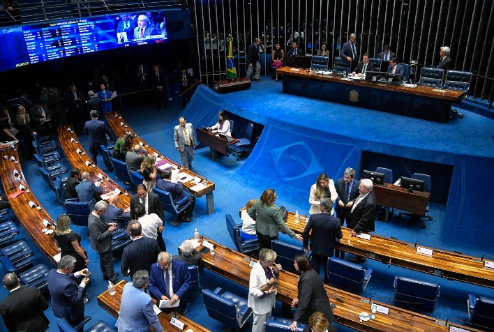 Nova regra para aposentadoria por periculosidade é aprovada no Senado