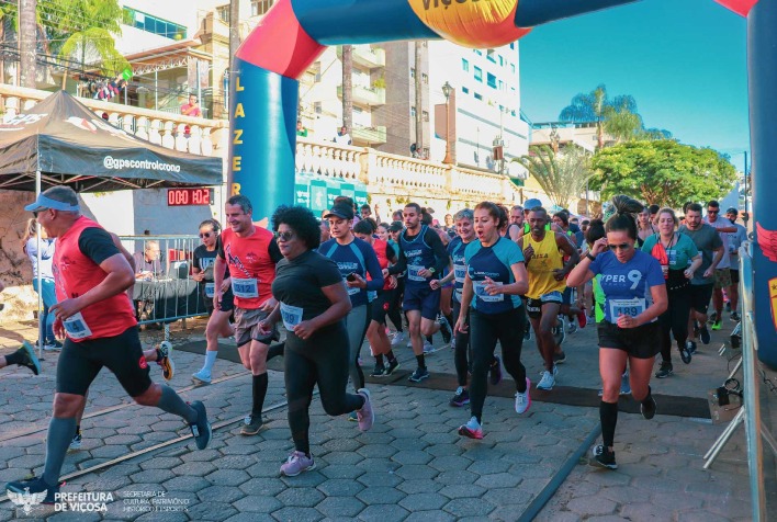 Corrida da Padroeira reúne centenas de atletas no centro de Viçosa