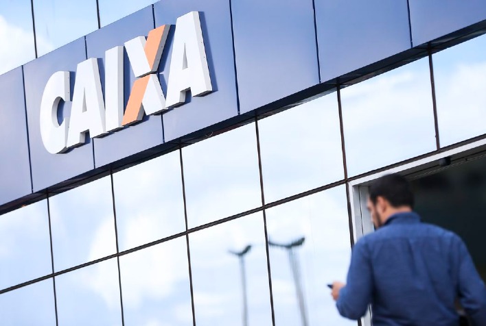 Caixa suspende cobrança de Pix para pessoa jurídica