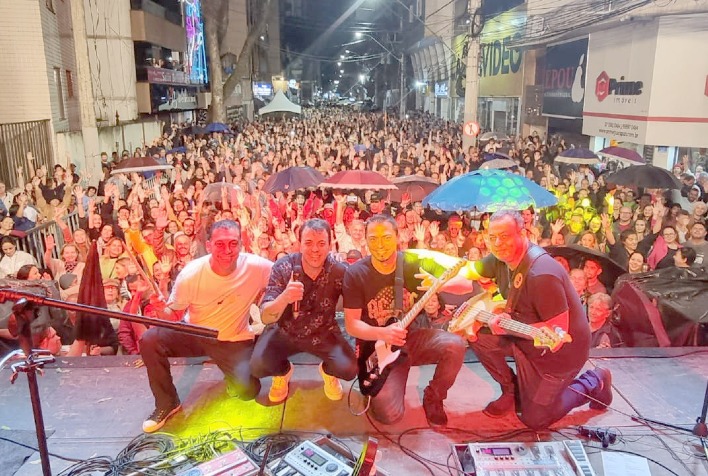 Músico de Viçosa reuniu multidão em Guarapari