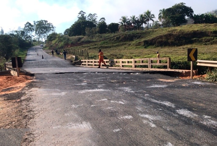 DER publica edital para reconstrução de ponte entre Mercês e Rio Pomba